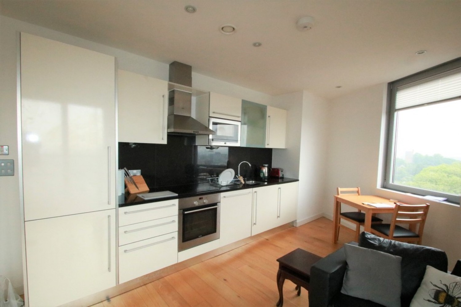 1 bedroom Flat for Letting Altyre Road, East Croydon, Surrey