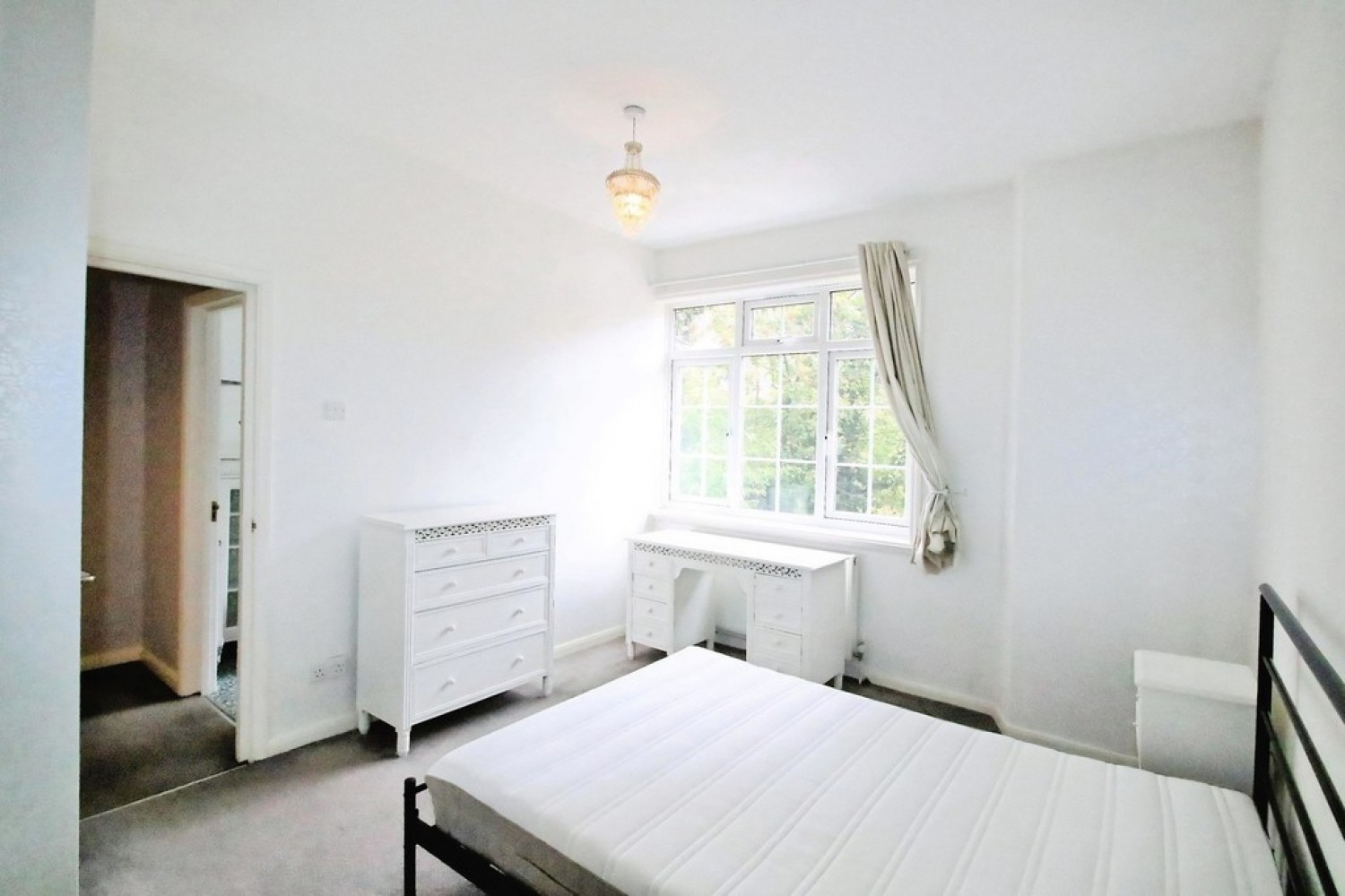 1 bedroom Flat for Letting Chatsworth Road, East Croydon