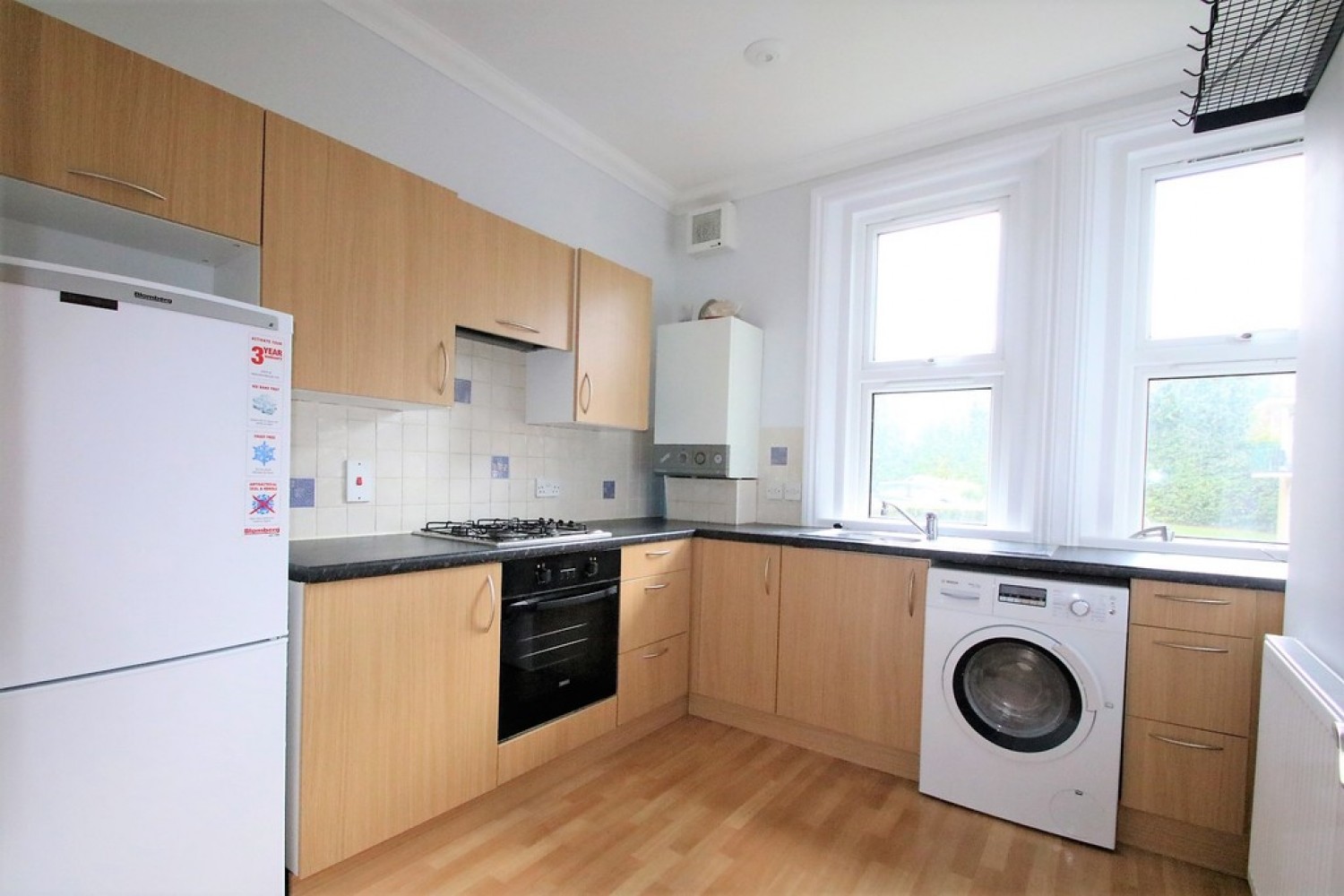 3 bedroom Flat for Letting Birdhurst Rise, South Croydon, Surrey