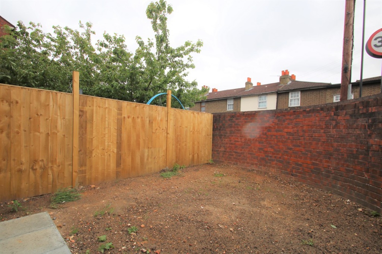 1 bedroom House for Letting St Saviours Road, West Croydon, Surrey