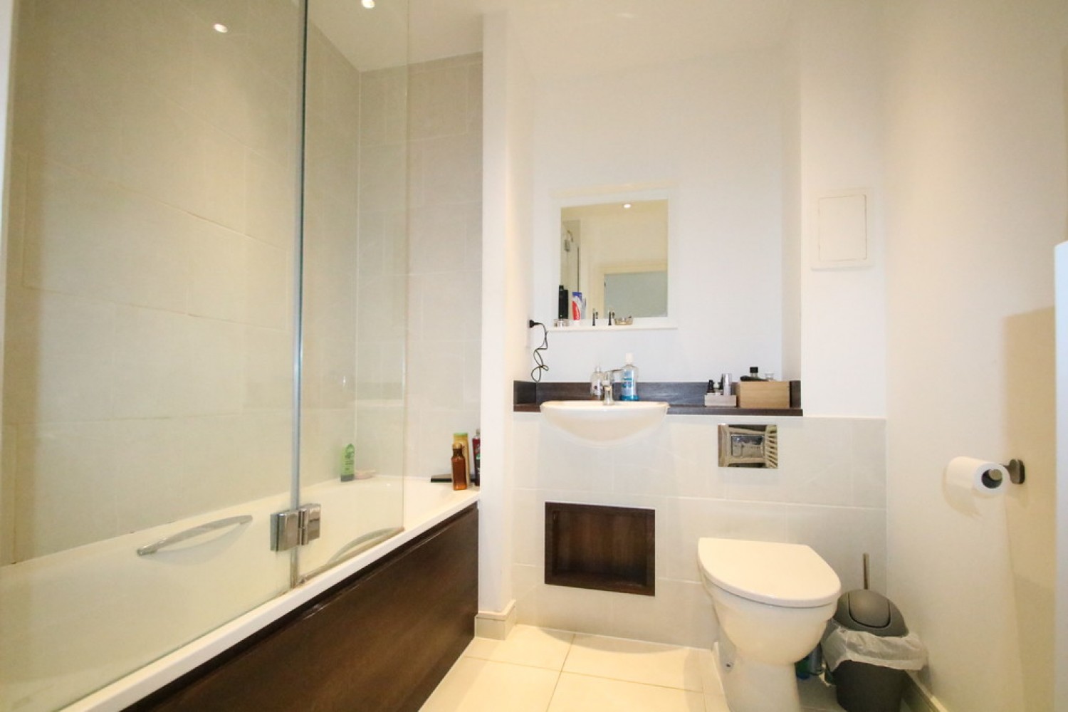 1 bedroom Flat for Letting Whitestone Way, Croydon, Surrey