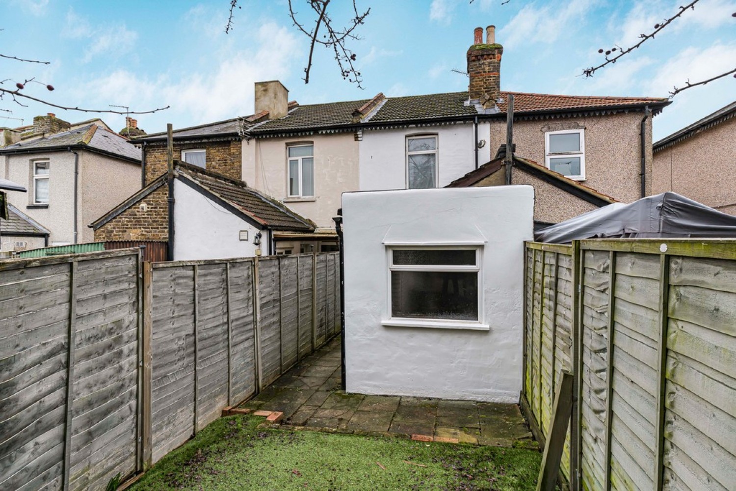 2 bedroom House for Letting Warren Road, East Croydon, Surrey