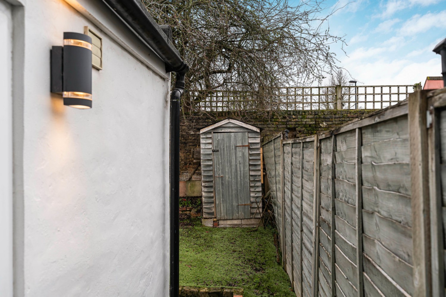 2 bedroom House for Letting Warren Road, East Croydon, Surrey