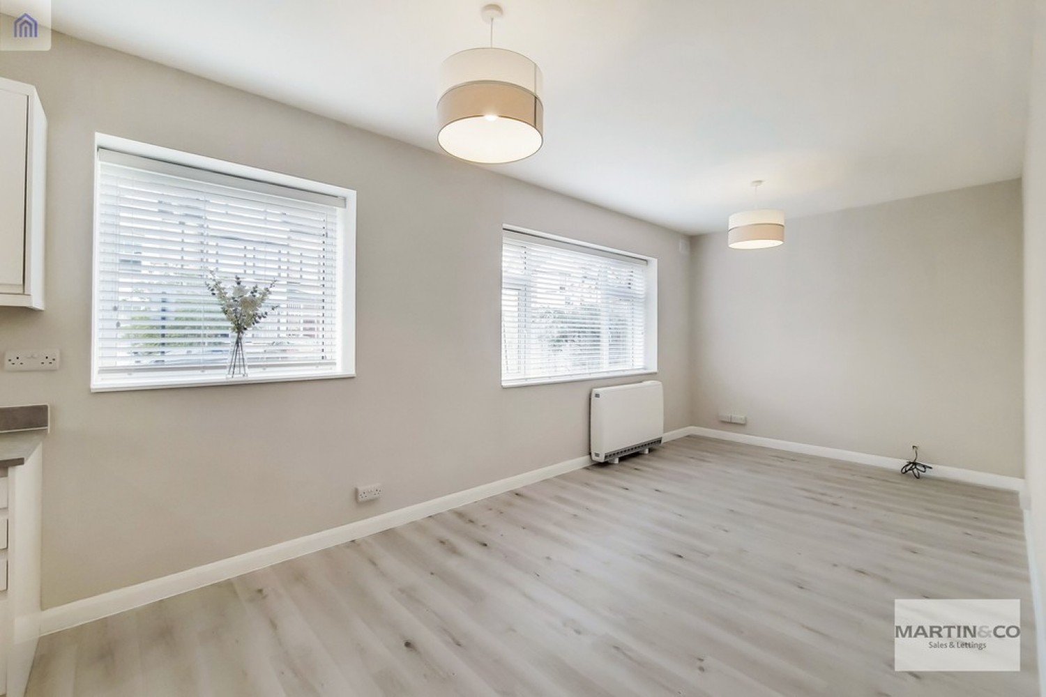 1 bedroom Flat for Sale Woodstock Road, East Croydon, Surrey