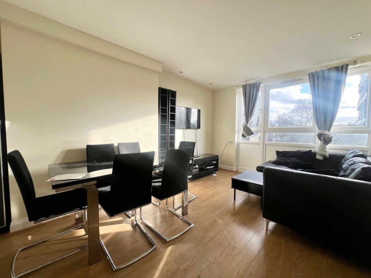 Searles Close, London, Greater London