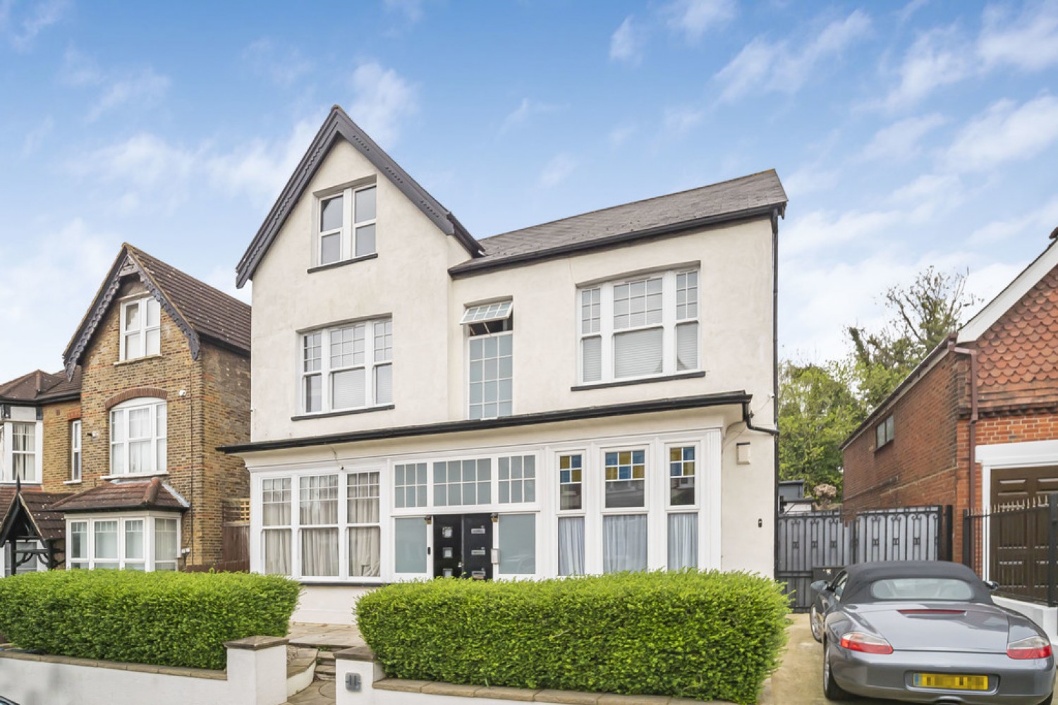 2 bedroom Flat for Sale South Croydon
