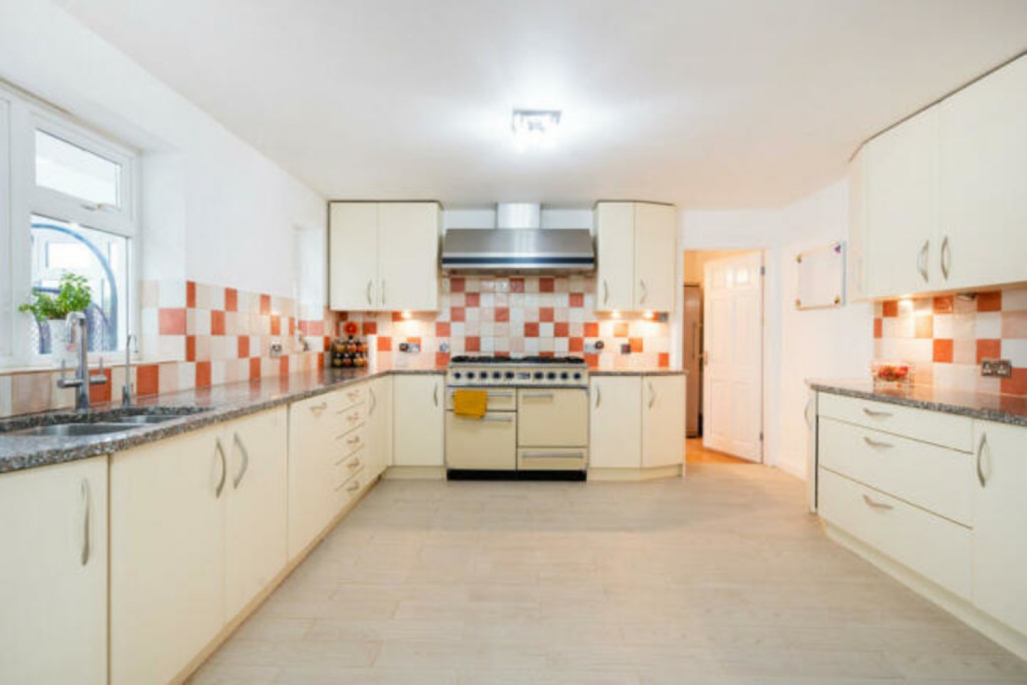 4 bedroom House for Letting Bench Field, South Croydon