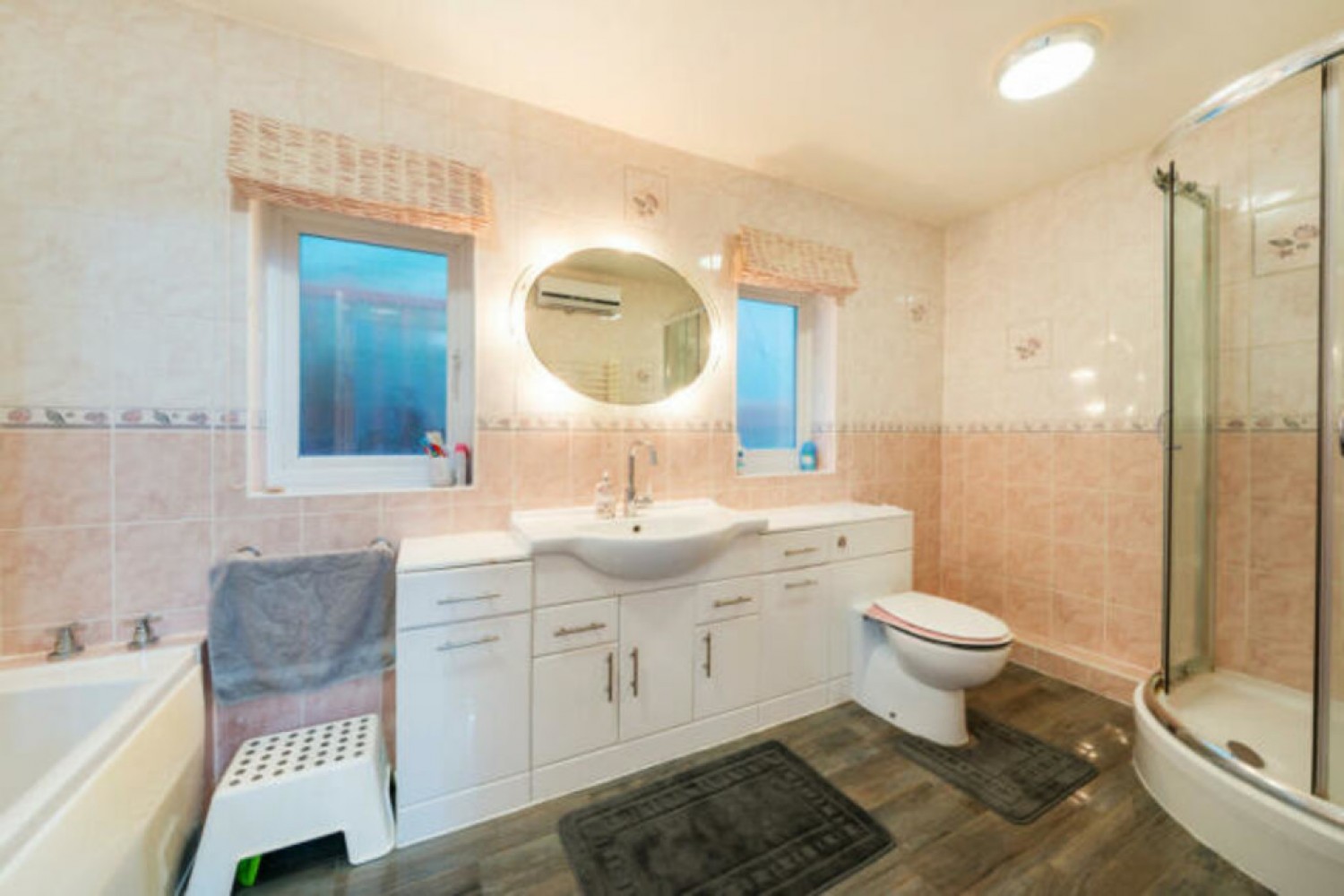 4 bedroom House for Letting Bench Field, South Croydon