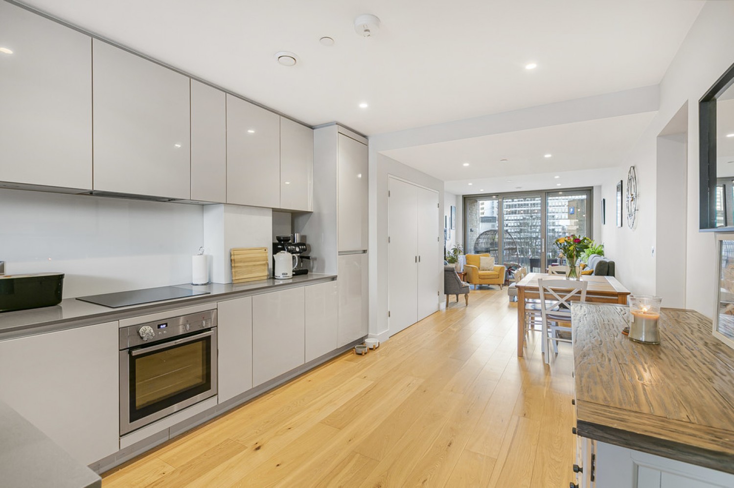 Vita Apartments, Caithness Walk, East Croydon