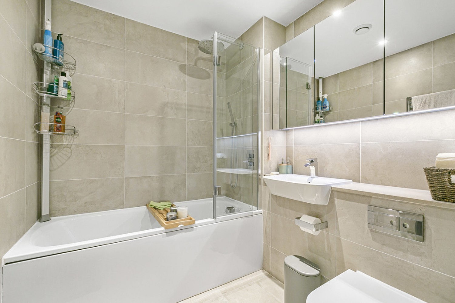 Vita Apartments, Caithness Walk, East Croydon