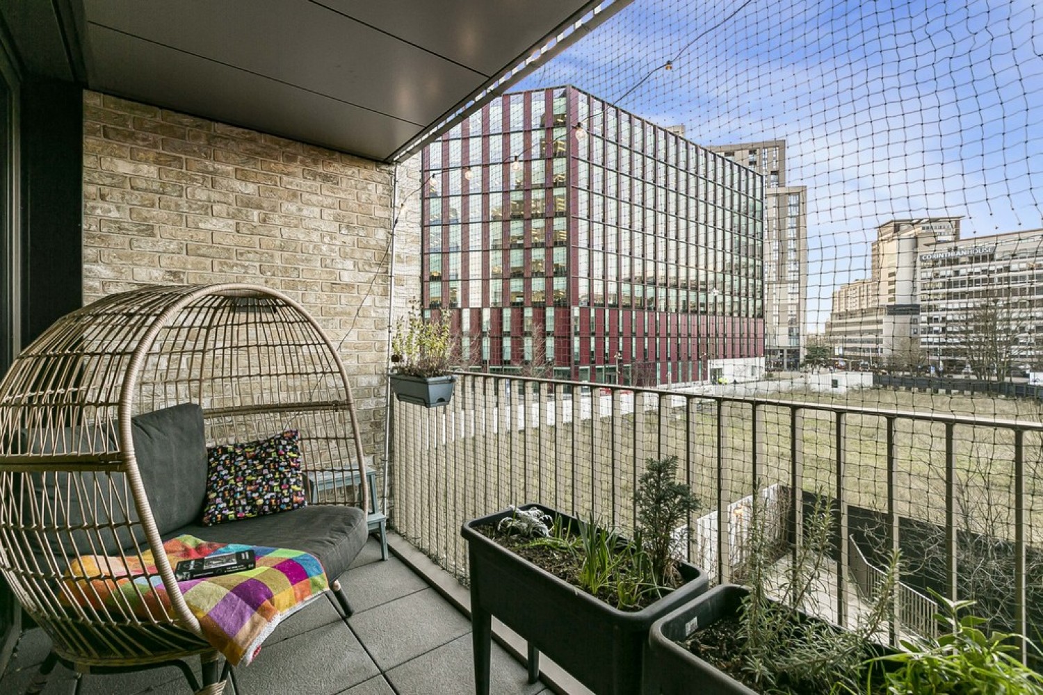 Vita Apartments, Caithness Walk, East Croydon