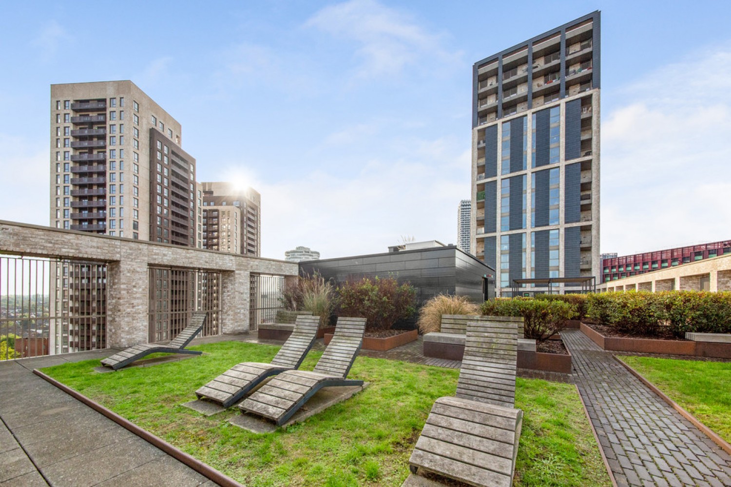 Vita Apartments, Caithness Walk, East Croydon