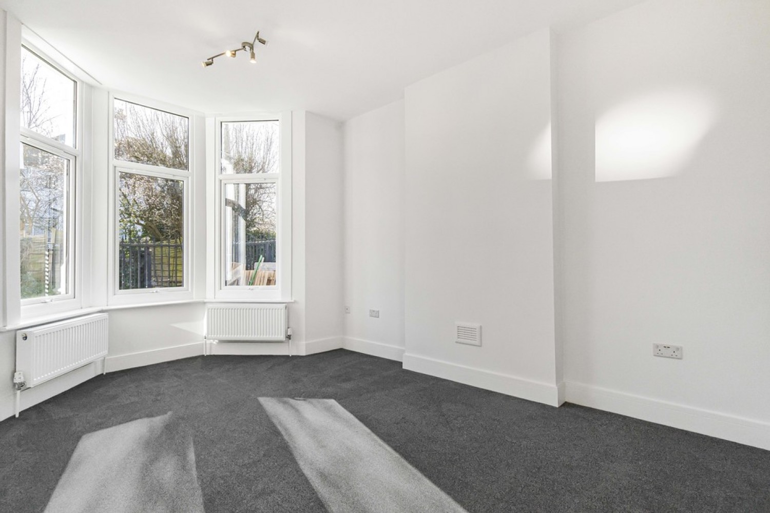 Coombe Avenue, Croydon