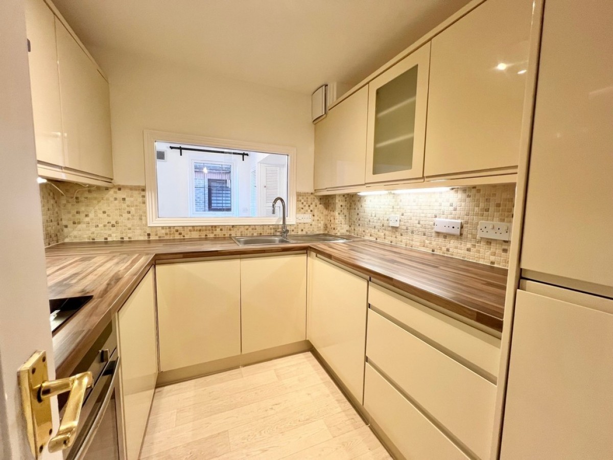 Lansdowne Road, Purley, Surrey