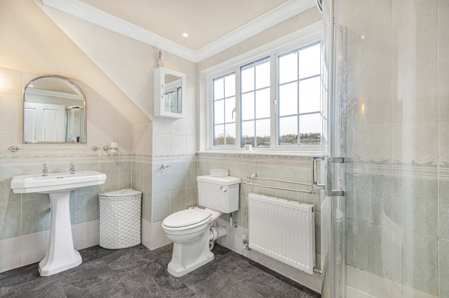 3 bedroom Bungalow in Hawkhirst Road, Kenley, Surrey