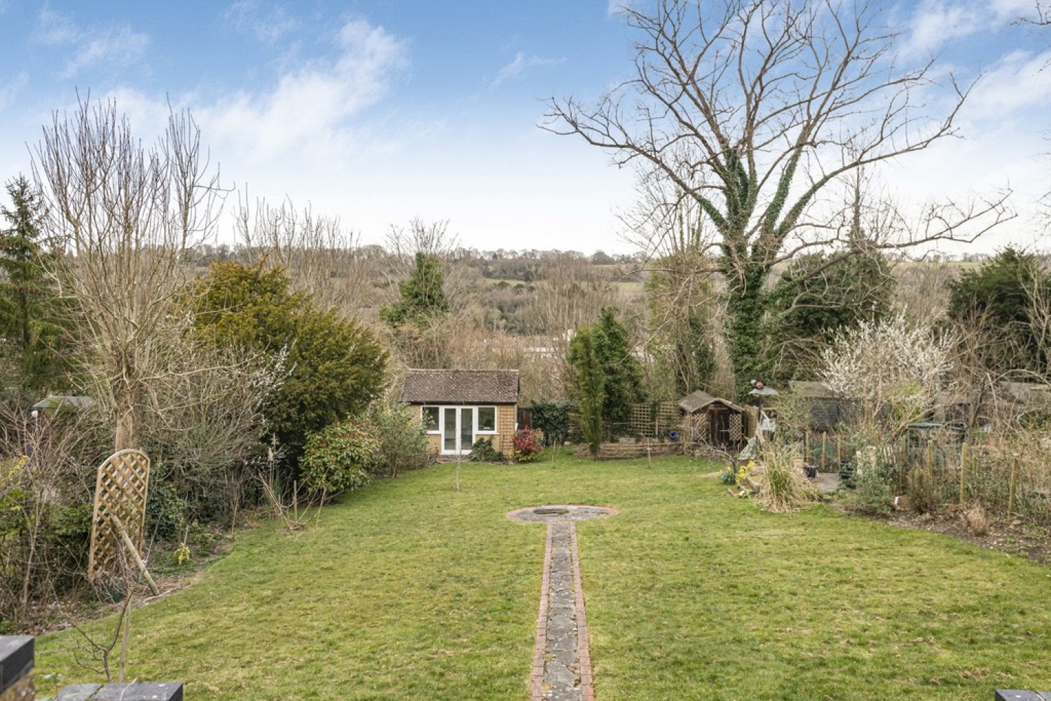 3 bedroom Bungalow in Hawkhirst Road, Kenley, Surrey