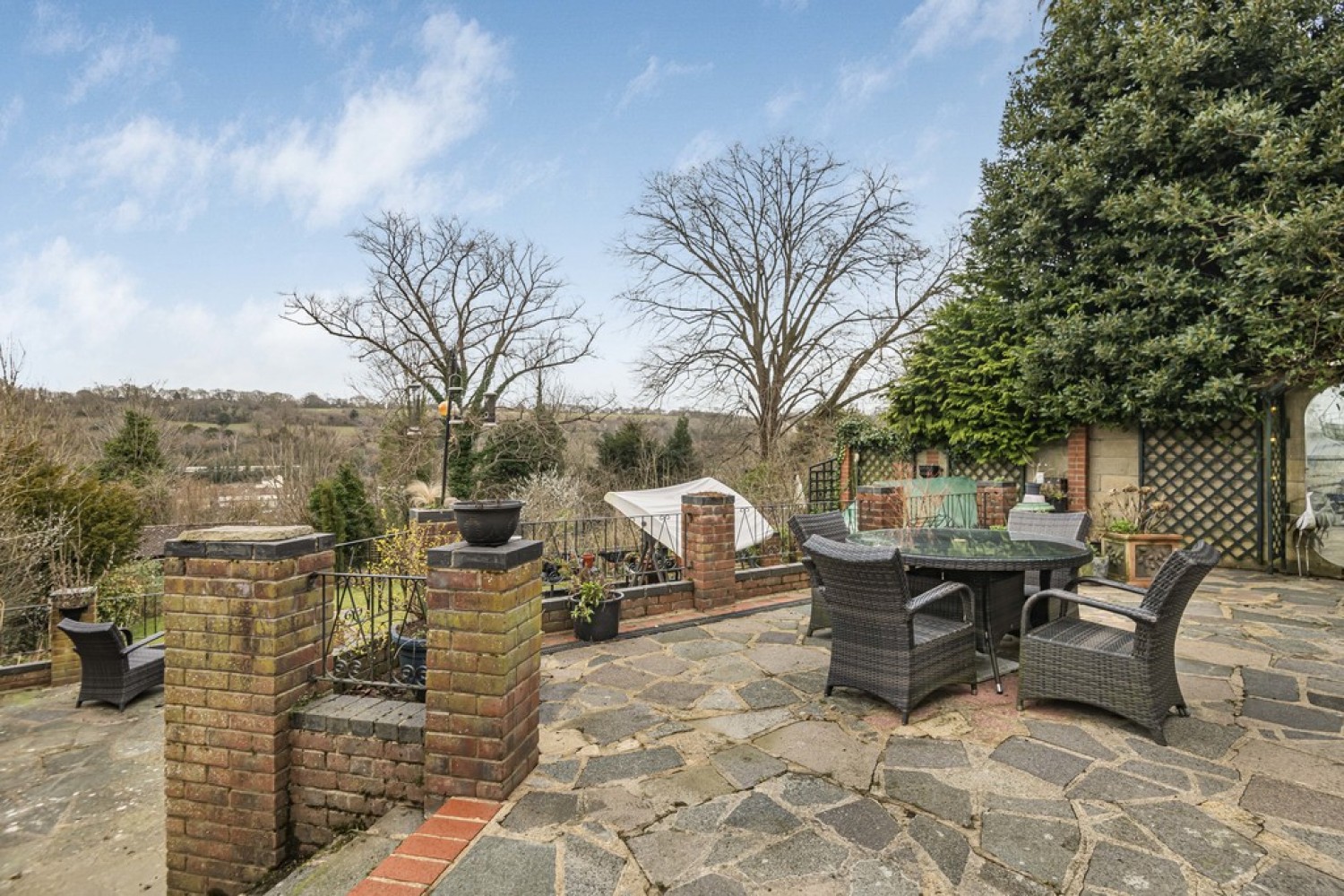 3 bedroom Bungalow in Hawkhirst Road, Kenley, Surrey