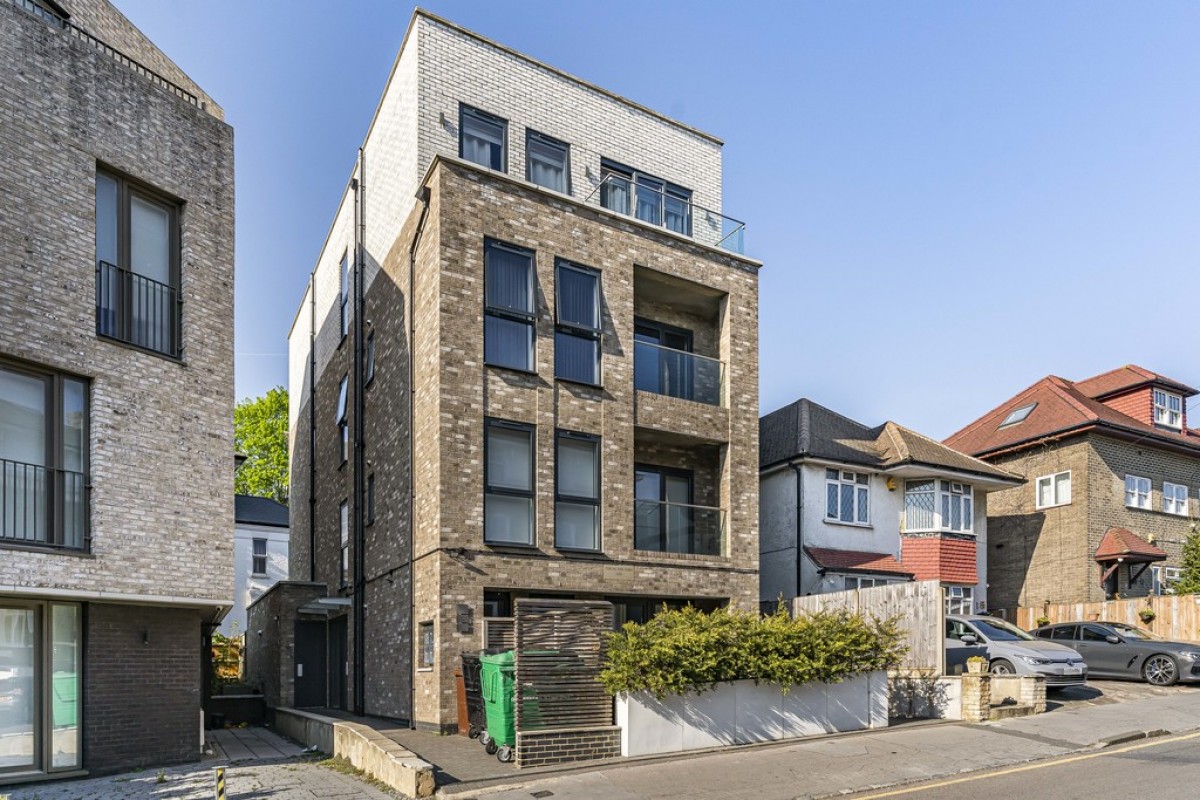 Blunt Road , South Croydon