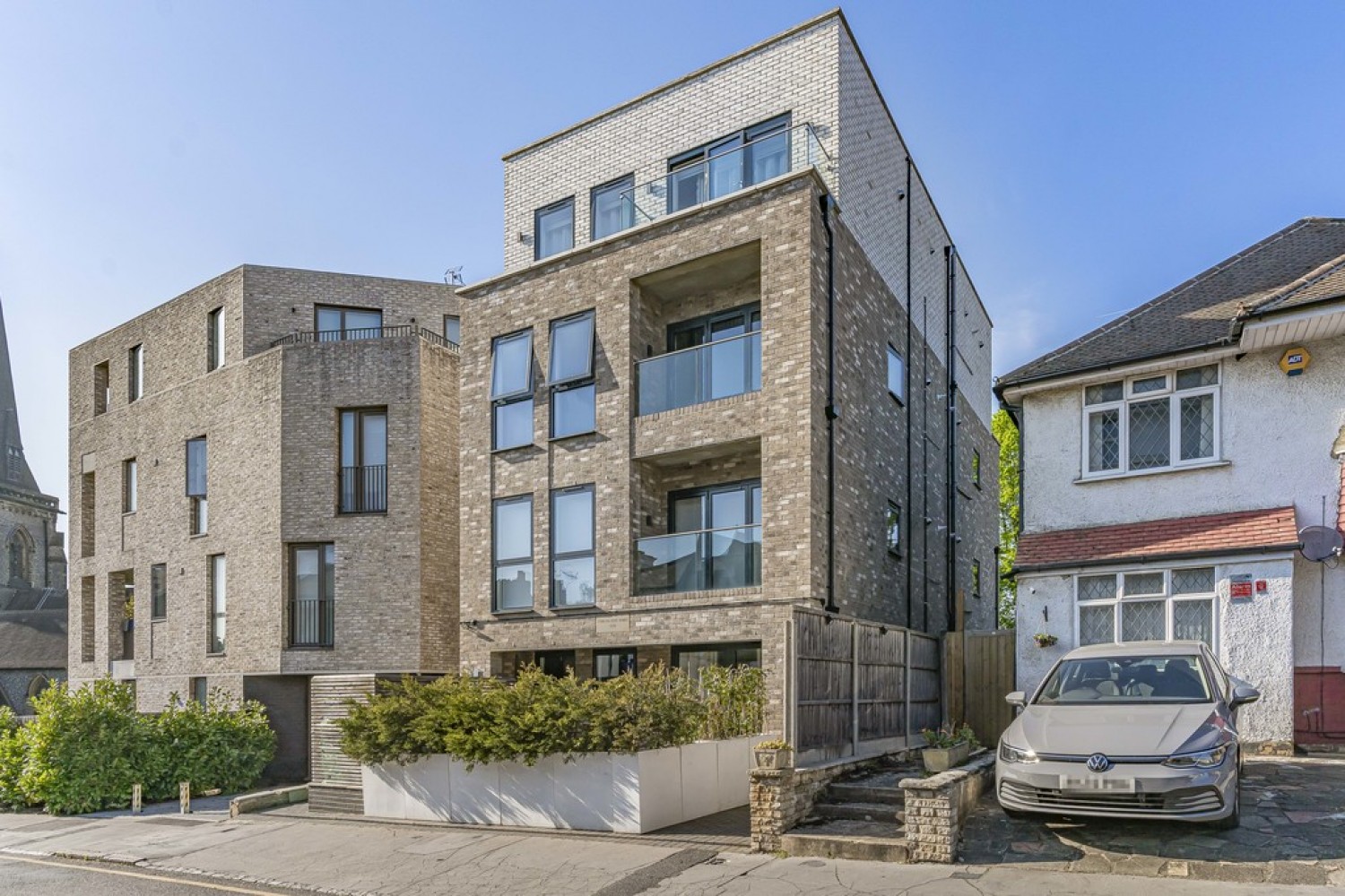 Blunt Road , South Croydon