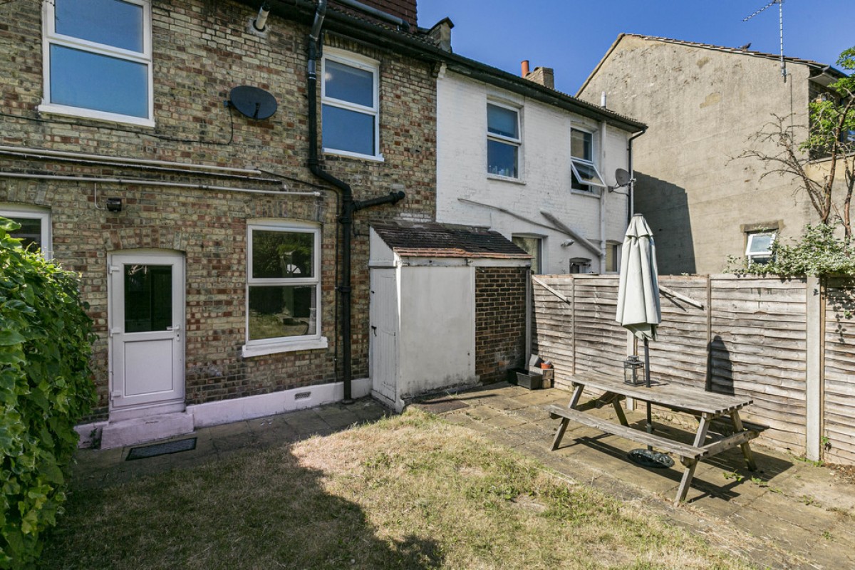 Croydon, Surrey, 3 Oval Road