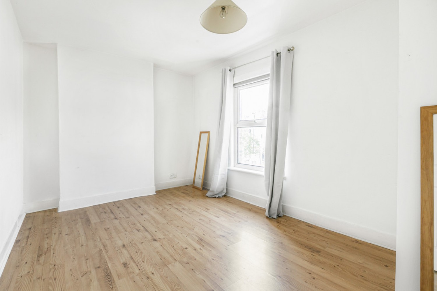 Croydon, Surrey, 3 Oval Road