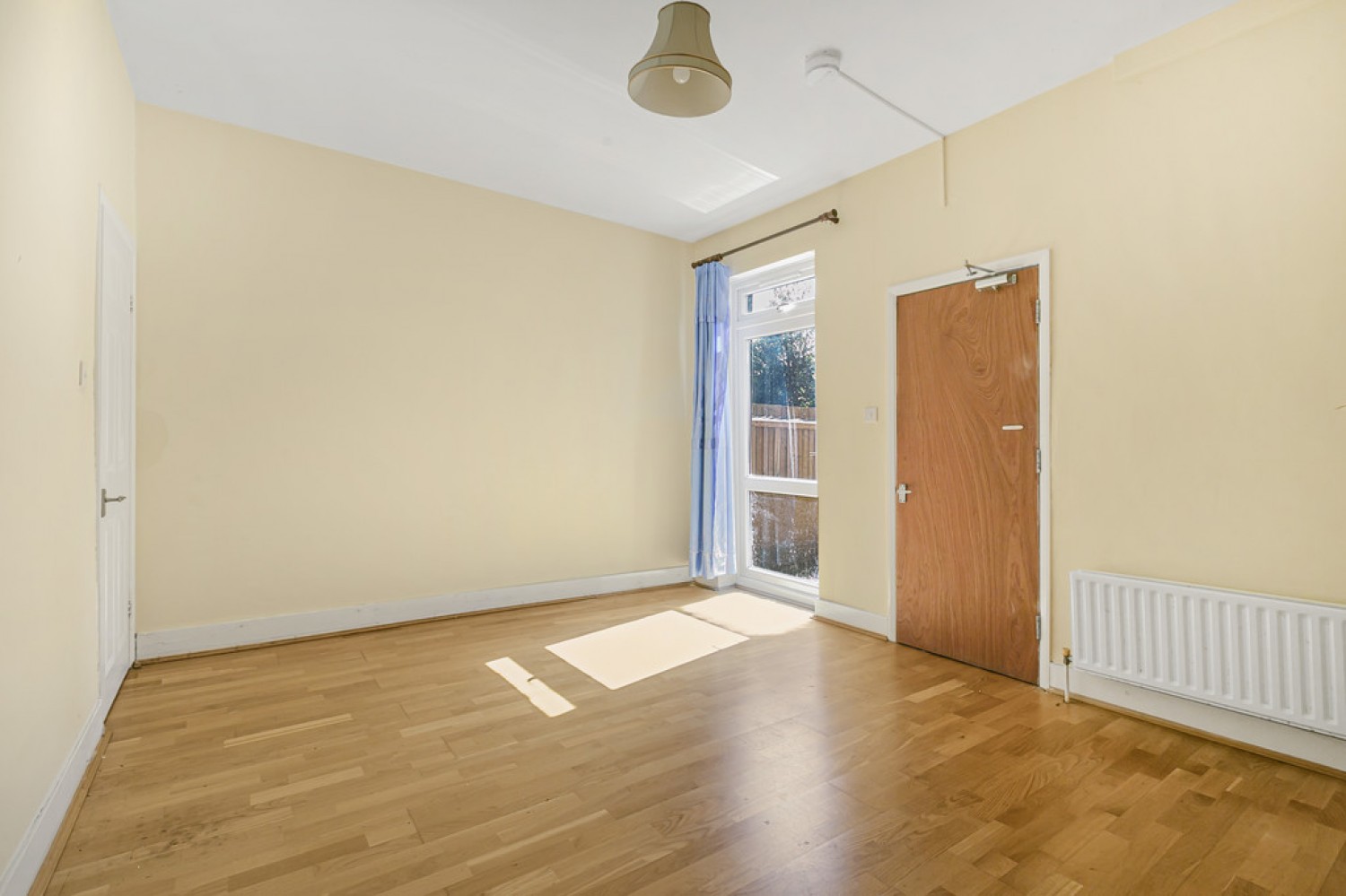 3 bedroom House in Vicarage Road, Croydon