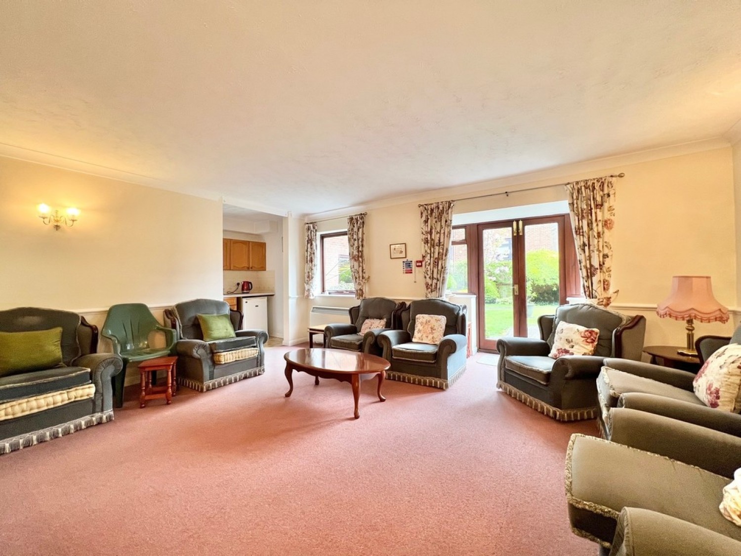 1 bedroom Flat for Sale Whytecliffe Road South, Purley