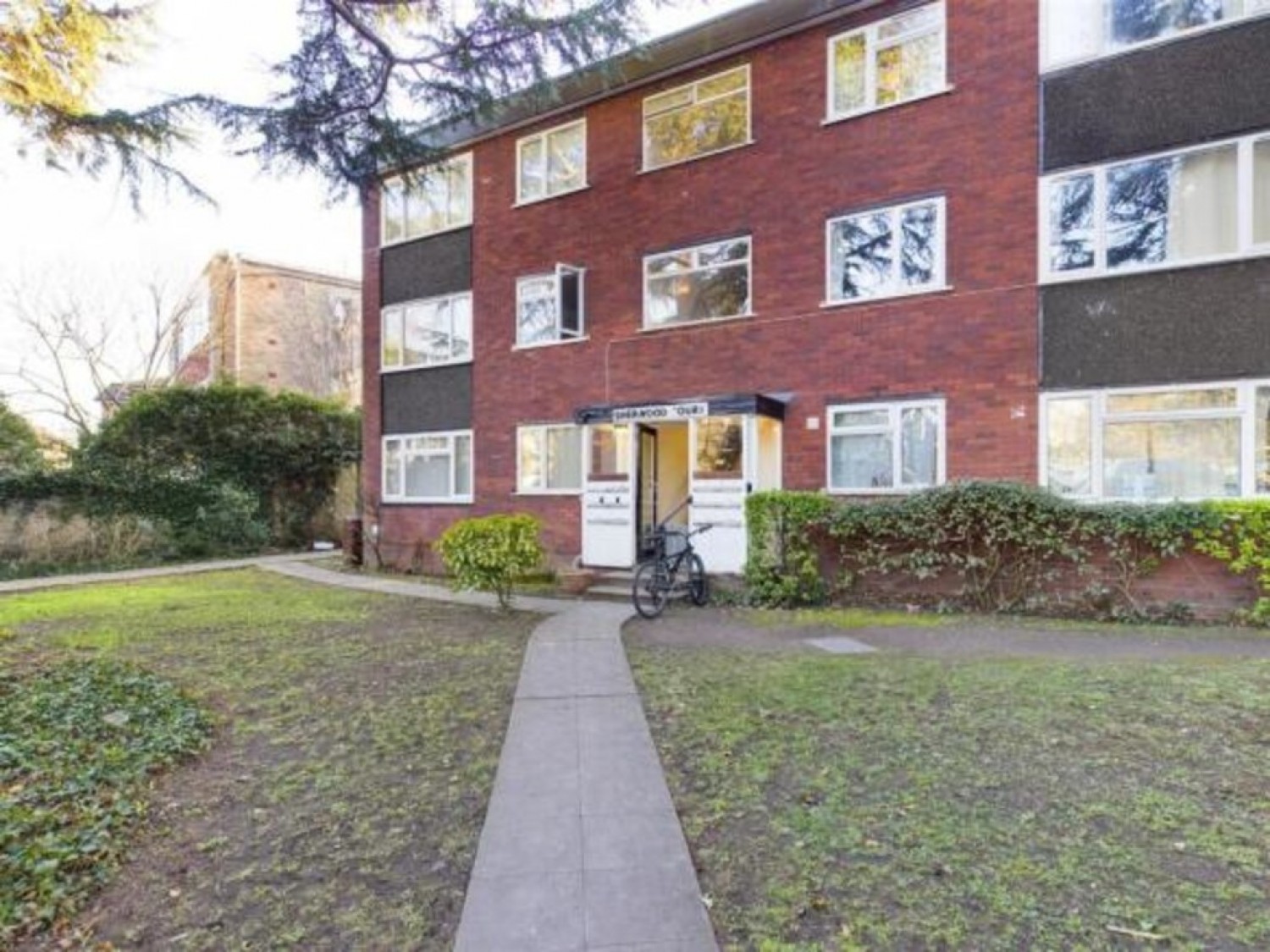 Nottingham Road, South Croydon