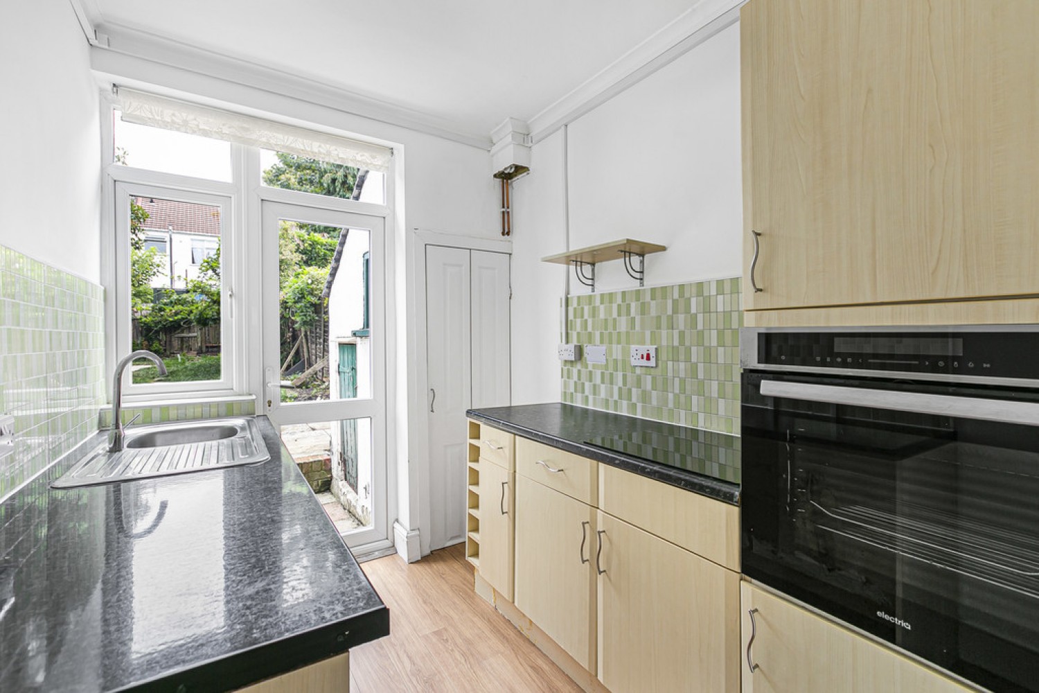 3 bedroom House for Sale Grange Road, South Croydon, Surrey