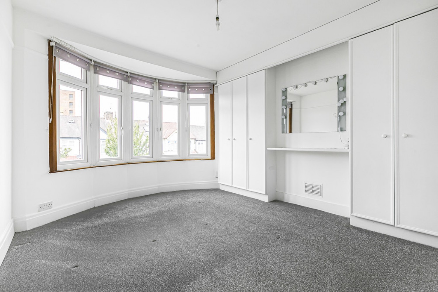 3 bedroom House for Sale Grange Road, South Croydon, Surrey