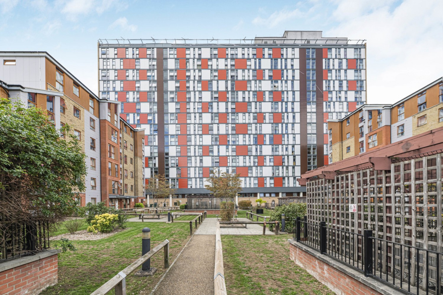 City House, 420 London Road