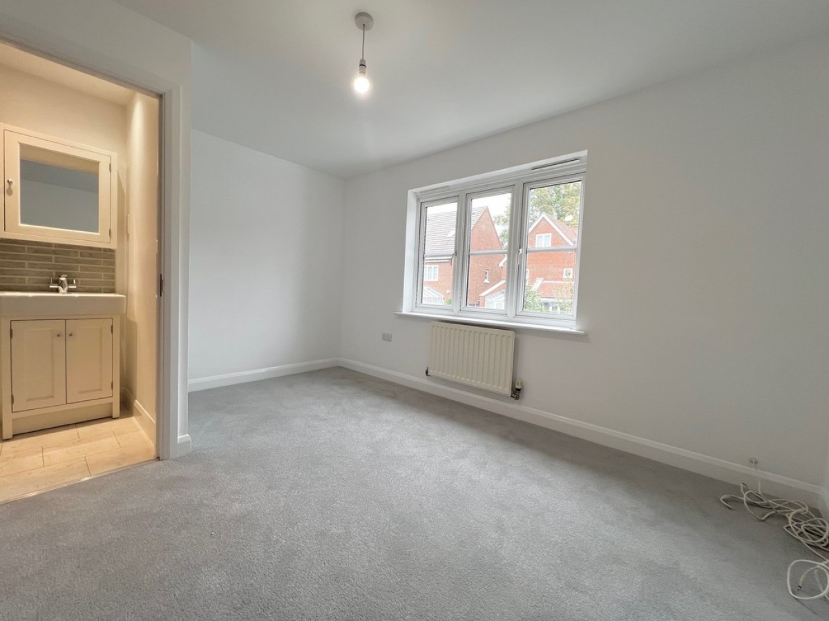 Montgomery Way, Kenley, Surrey