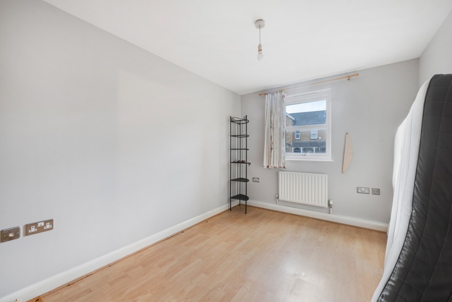 2 bedroom Flat for Sale Birdhurst Road, South Croydon, Surrey