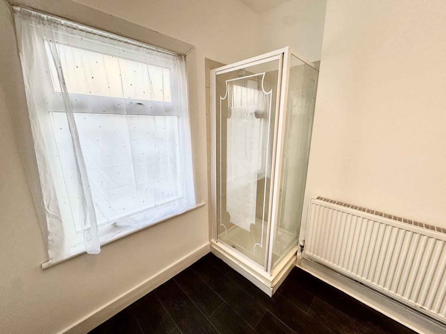 2 bedroom House for Sale Dalmally Road, Croydon