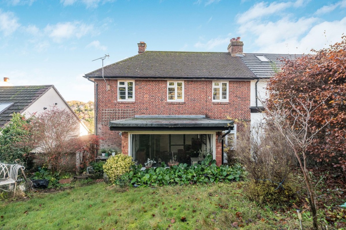 Hartley Hill, Purley