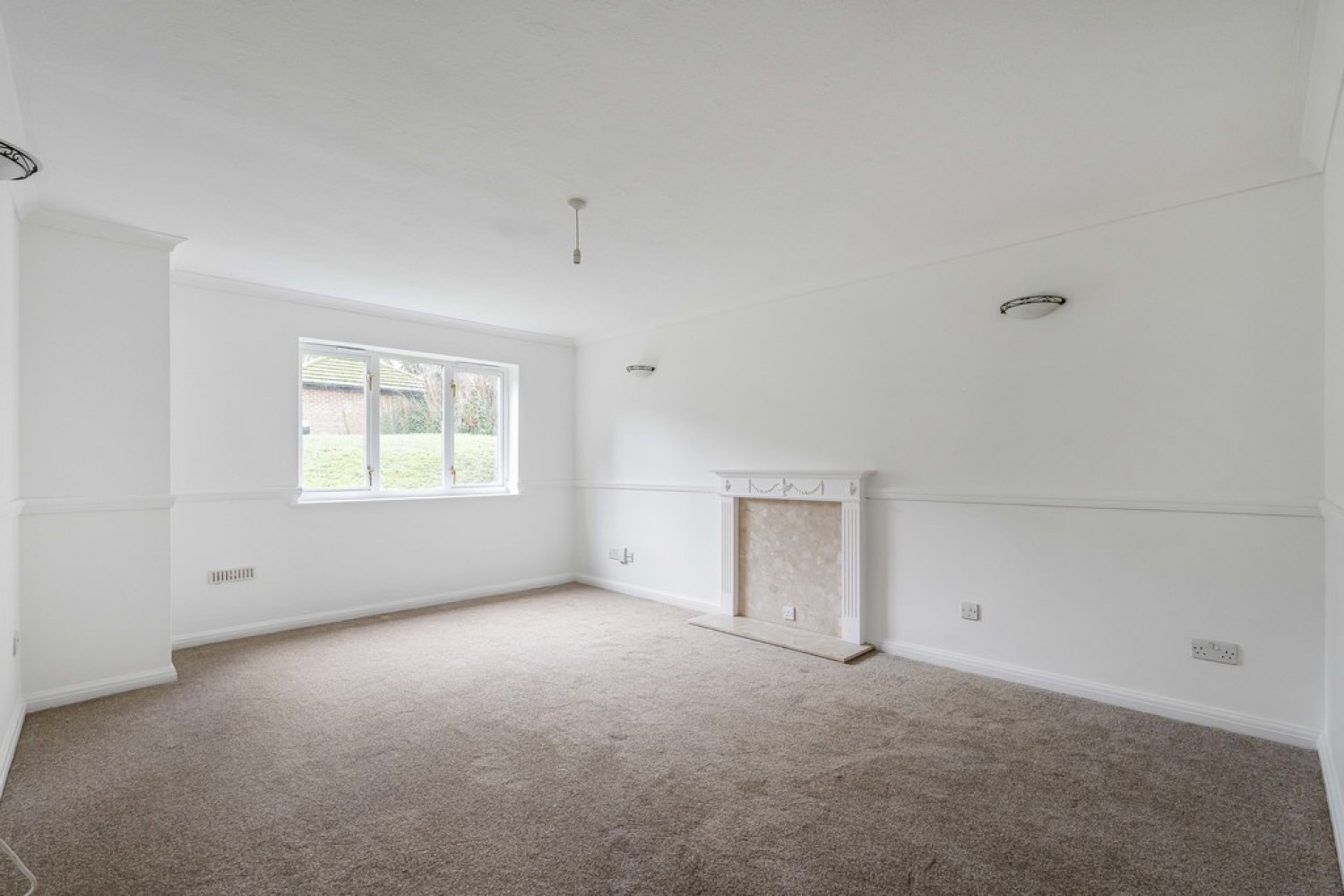 2 bedroom Flat for Sale Normanton Road, South Croydon