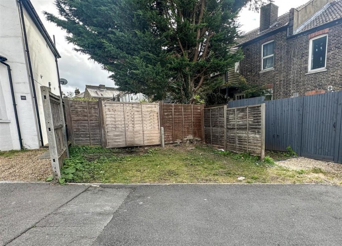 Sanderstead Road, South Croydon