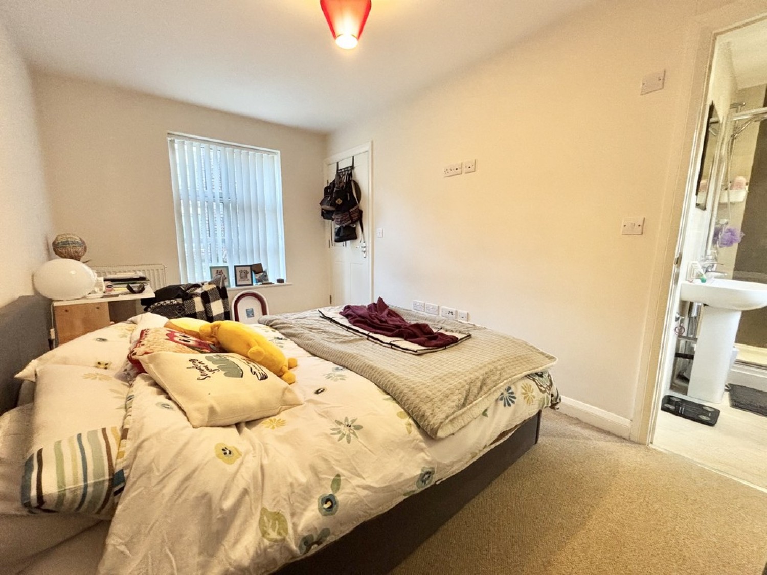 3 bedroom Flat for Letting Grenaby Road, Croydon, London