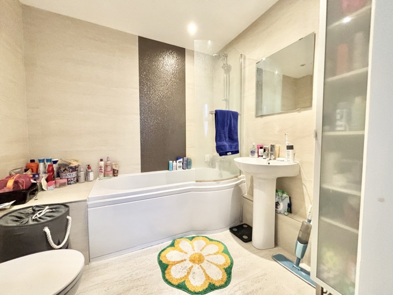 3 bedroom Flat for Letting Grenaby Road, Croydon, London