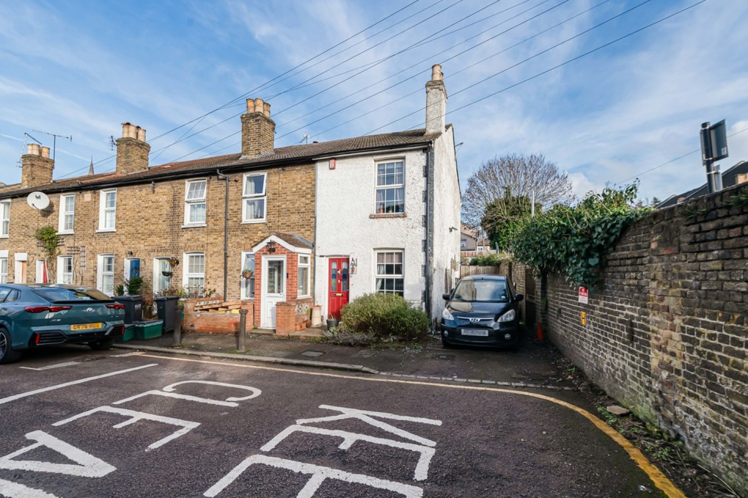 2 bedroom House in Cliffe Road, South Croydon