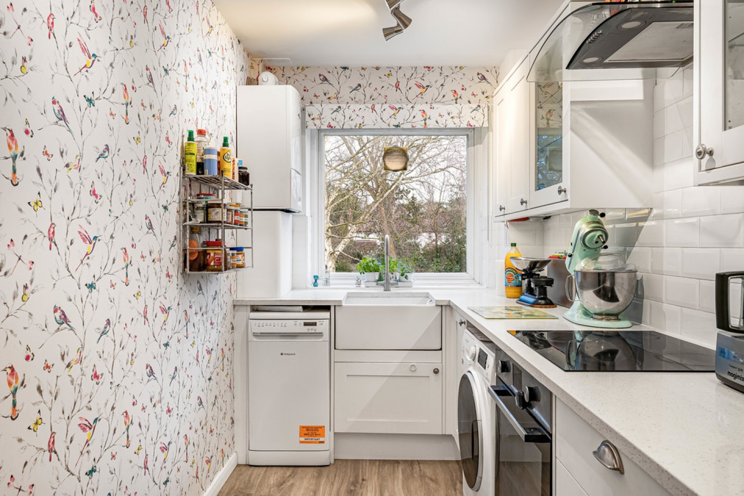 2 bedroom Flat for Sale Warham Road, South Croydon, Surrey