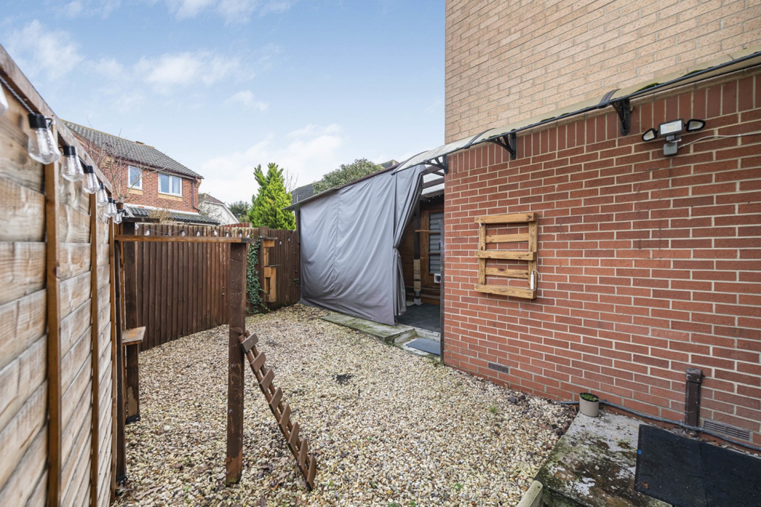 2 bedroom House in Franklin Way, Croydon, Surrey