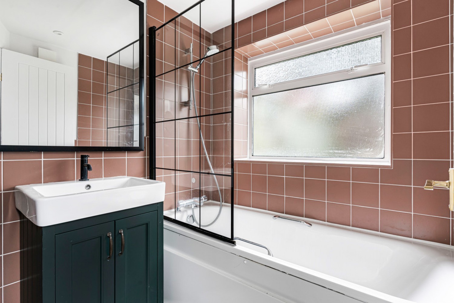 2 bedroom House in Warren Road, East Croydon, Surrey