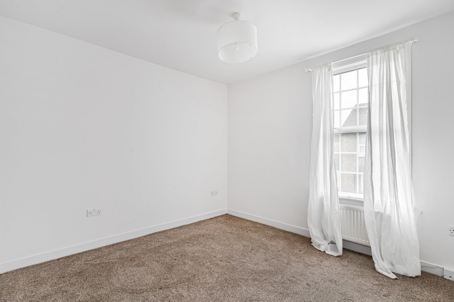 2 bedroom House in Warren Road, East Croydon, Surrey