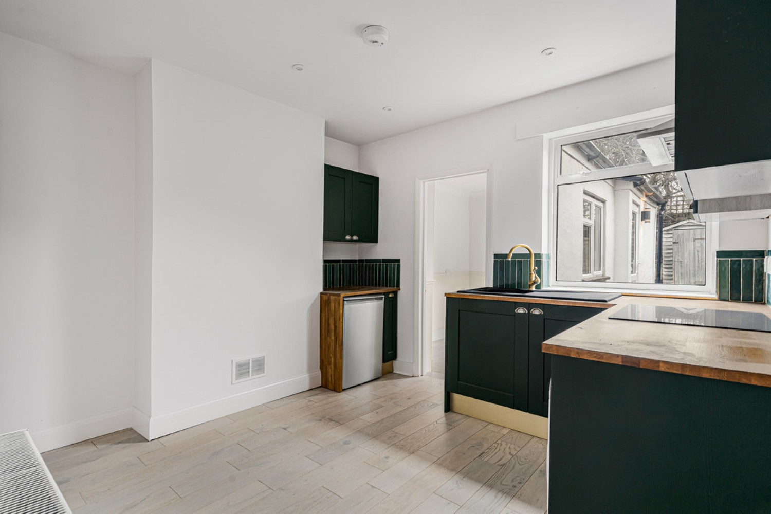 2 bedroom House in Warren Road, East Croydon, Surrey