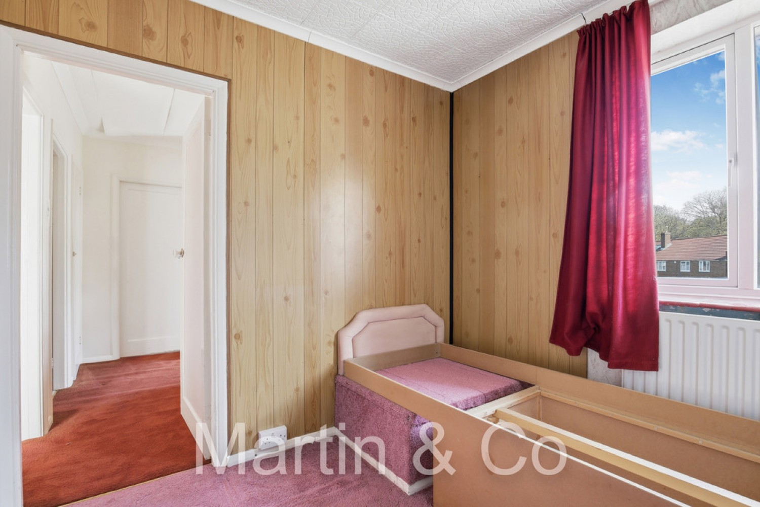 3 bedroom House for Sale Harewood Gardens, Sanderstead