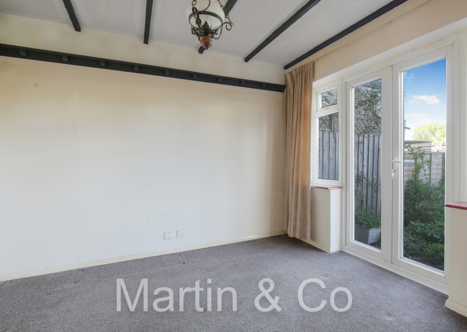 3 bedroom House for Sale Harewood Gardens, Sanderstead