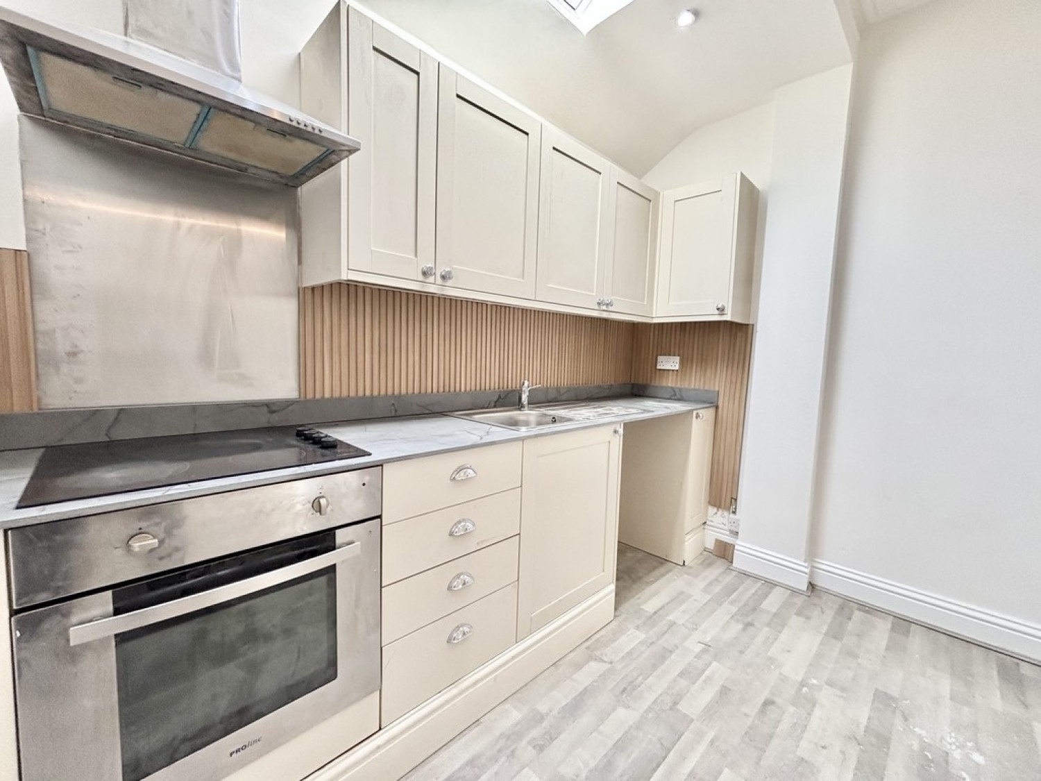 1 bedroom Flat for Letting St Augustine's Avenue, South Croydon, London