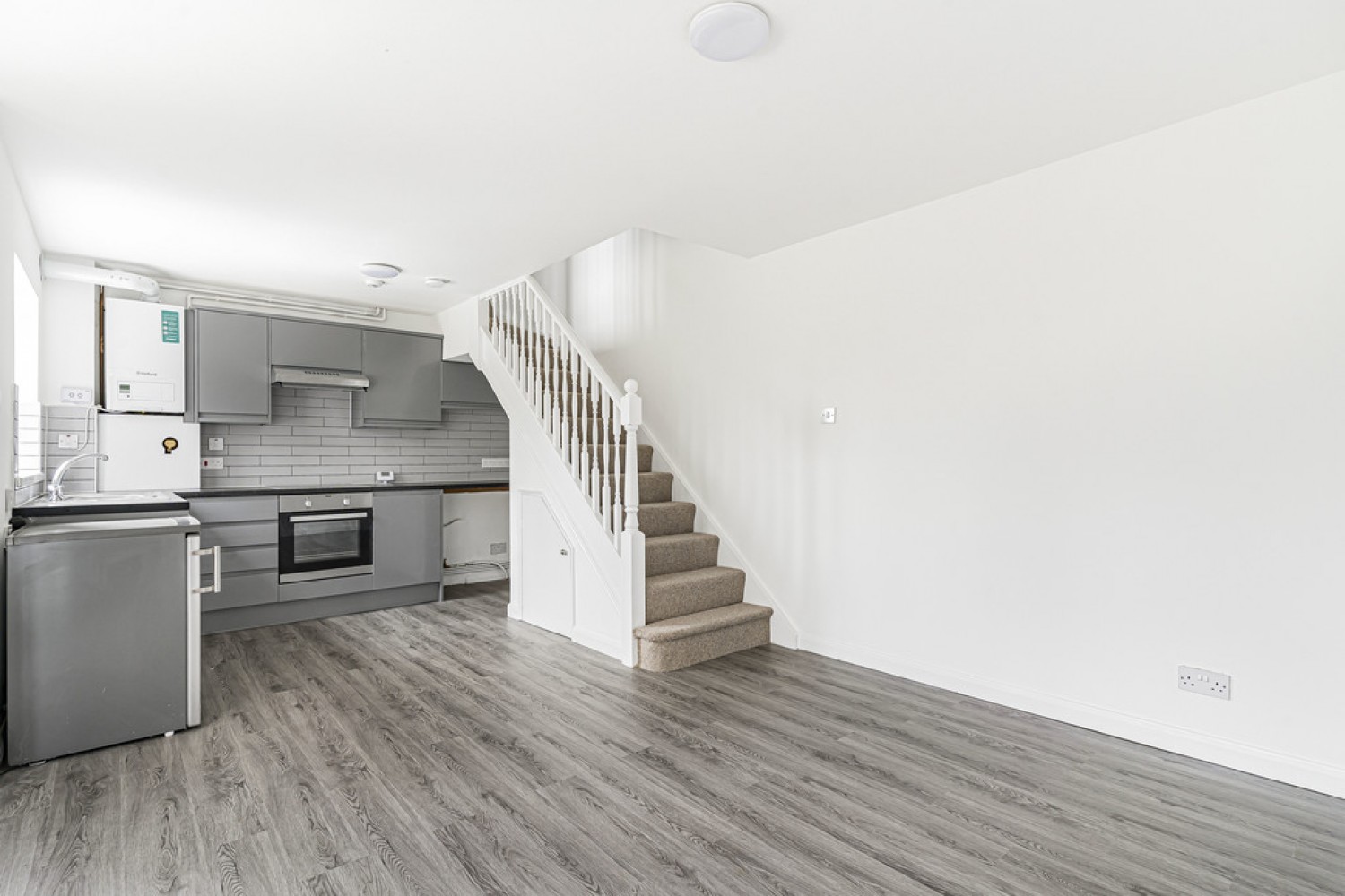 1 bedroom House for Sale Wrangthorne Walk, Waddon, Croydon
