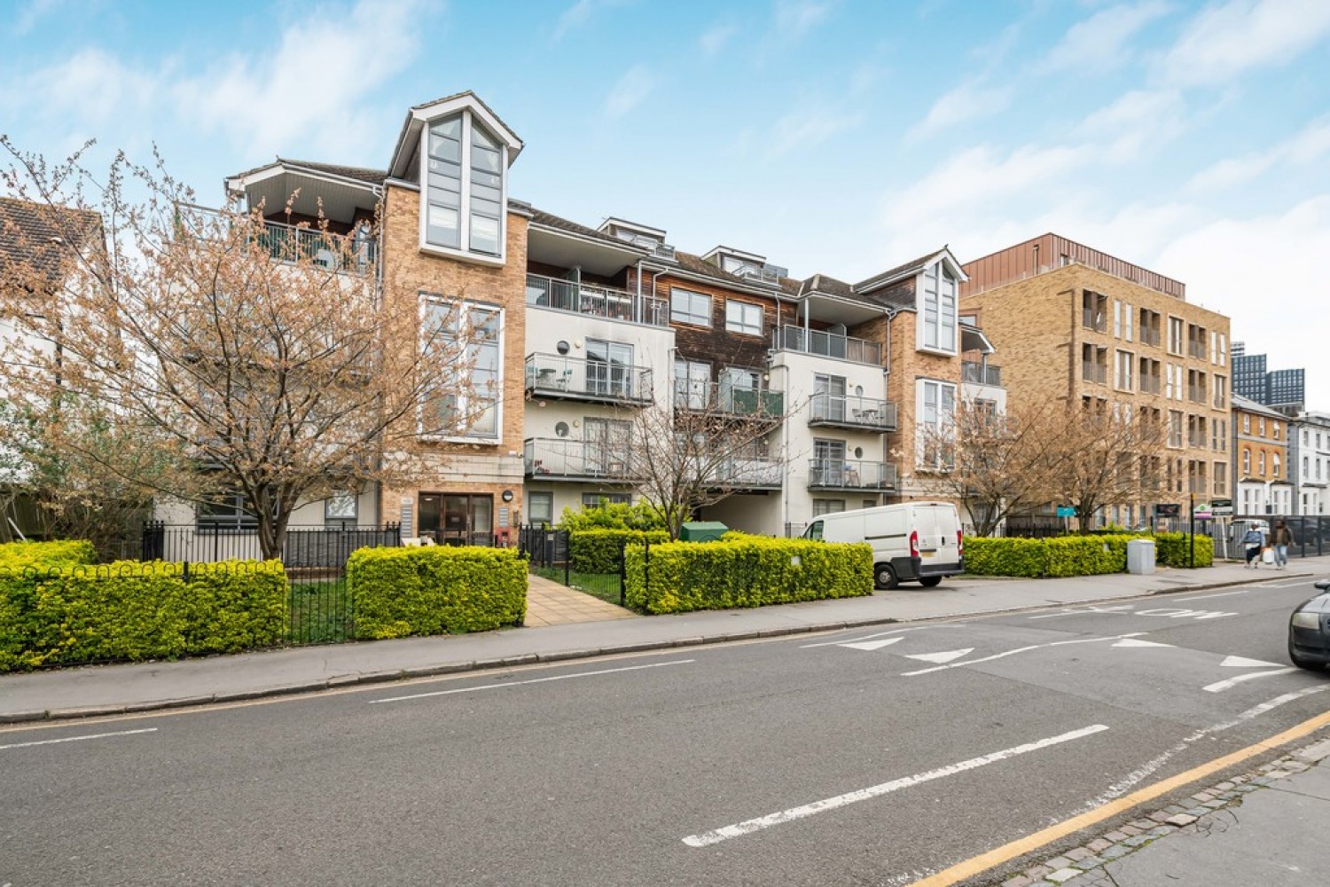 1 bedroom Flat for Sale Sydenham Road, Croydon, London